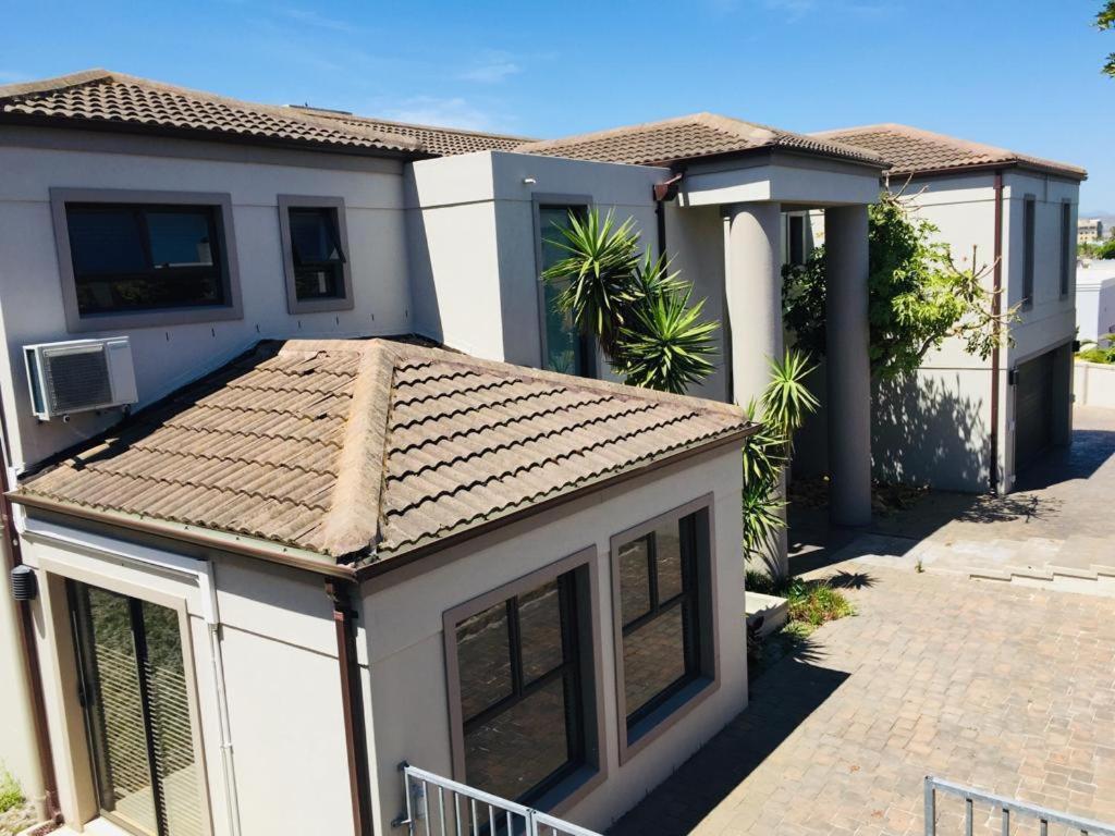 Harbour Close Boutique Villa Cape Town Exterior photo